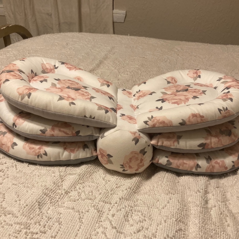 Nursing elevated pillow